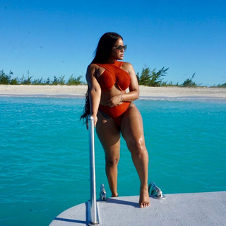 Malaysia Pargo feet photo 1