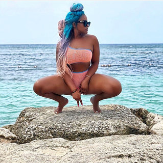 Malaysia Pargo feet photo 10