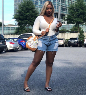 Malaysia Pargo feet photo 9