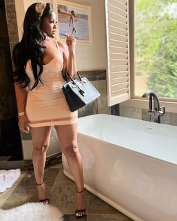 Malaysia Pargo feet photo 2