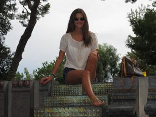 Malena Costa feet photo thumbnail