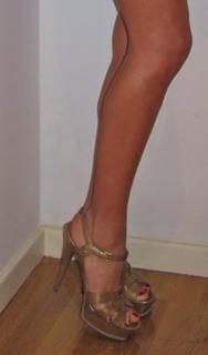 Malena Costa feet photo thumbnail