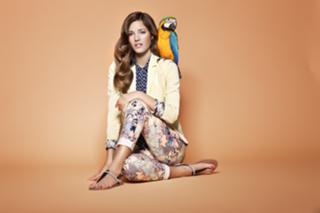 Malena Costa feet photo thumbnail