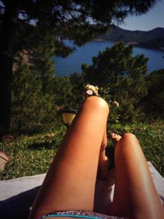 Malena Costa feet photo thumbnail