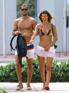 Malena Costa feet photo thumbnail