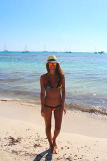 Malena Costa feet photo thumbnail