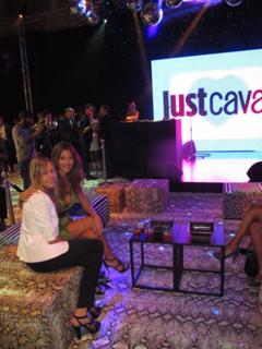 Malena Costa feet photo thumbnail