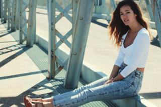 Malena Costa feet photo thumbnail