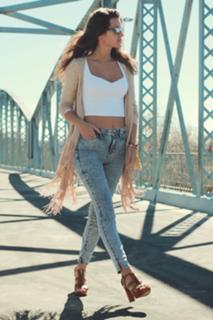 Malena Costa feet photo thumbnail