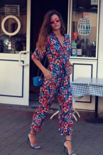 Malena Costa feet photo thumbnail