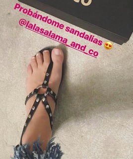 Malena Costa feet photo thumbnail