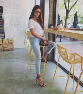 Malena Costa feet photo thumbnail