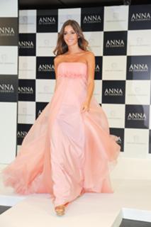 Malena Costa feet photo thumbnail