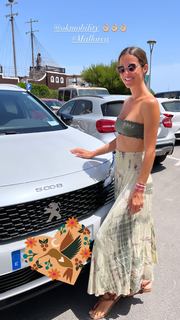 Malena Costa feet photo thumbnail