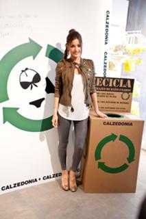 Malena Costa feet photo thumbnail