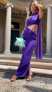 Malena Costa feet photo thumbnail