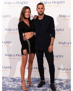 Malena Costa feet photo thumbnail