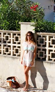 Malena Costa feet photo thumbnail