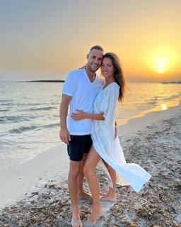 Malena Costa feet photo thumbnail