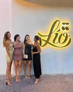 Malena Costa feet photo thumbnail