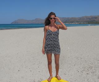 Malena Costa feet photo thumbnail