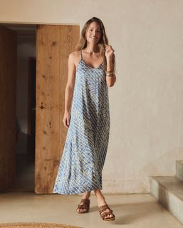 Malena Costa feet photo thumbnail