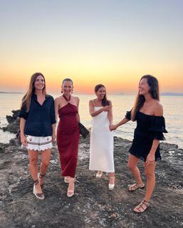 Malena Costa feet photo thumbnail