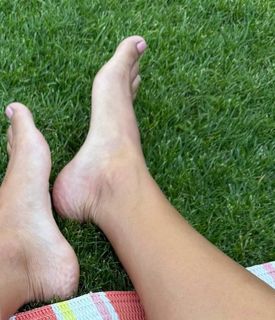 Malena Costa feet photo 2