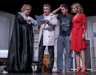 Malgorzata Foremniak feet photo thumbnail