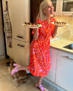 Malgorzata Foremniak feet photo thumbnail