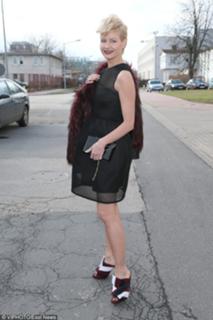 Malgorzata Kozuchowska feet photo thumbnail