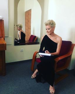 Malgorzata Kozuchowska feet photo thumbnail