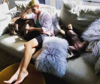 Malgorzata Kozuchowska feet photo thumbnail