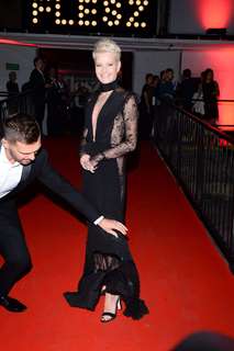 Malgorzata Kozuchowska feet photo thumbnail