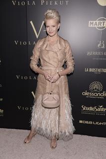 Malgorzata Kozuchowska feet photo thumbnail