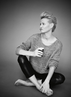 Malgorzata Kozuchowska feet photo thumbnail