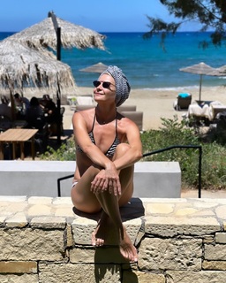 Malgorzata Kozuchowska feet photo thumbnail