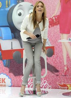 Malgorzata Rozenek feet photo thumbnail