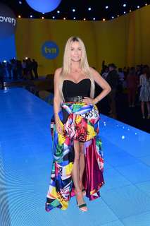 Malgorzata Rozenek feet photo thumbnail