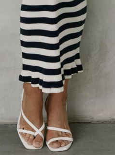 Malgorzata Rozenek feet photo 9