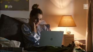 Malgorzata Socha feet photo thumbnail