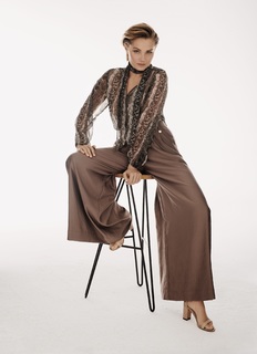 Malgorzata Socha feet photo thumbnail