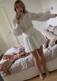 Malgorzata Socha feet photo thumbnail