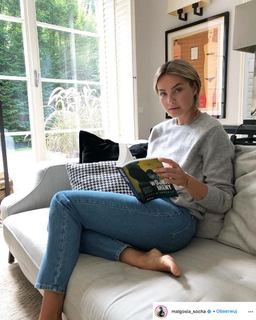 Malgorzata Socha feet photo thumbnail