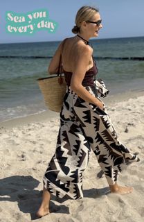 Malgorzata Socha feet photo thumbnail