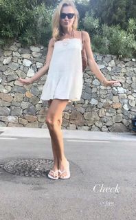 Malgorzata Socha feet photo 16