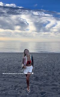 Malgorzata Socha feet photo 15