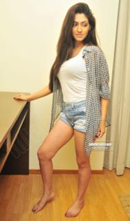 Malhotra Reyhna feet photo 11