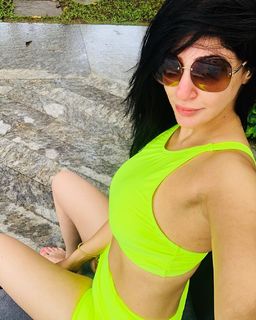 Malhotra Reyhna feet photo 15