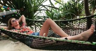 Mali Levi feet photo 5